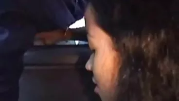 કુદરતી tits સાથે સેક્સી શ્યામા બપોરે વાહિયાત સેકસી દેશી ભોગવે છે