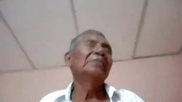 પિટાઇટ એલ્સા જીન વિશાળ માંસ માટે દેશી સેકસી ભાભી ભૂખ્યા છે