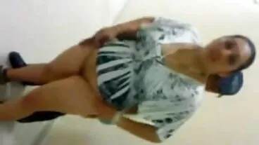 TushyRaw: ખૂબસૂરત શ્યામા પોર્નએચડી પર ગુજરાતી દેશી સેકસી વીડિયો તેની લ્યુસિયસ ગર્દભ ફેલાવે છે